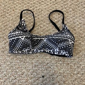 Black and white bikini top